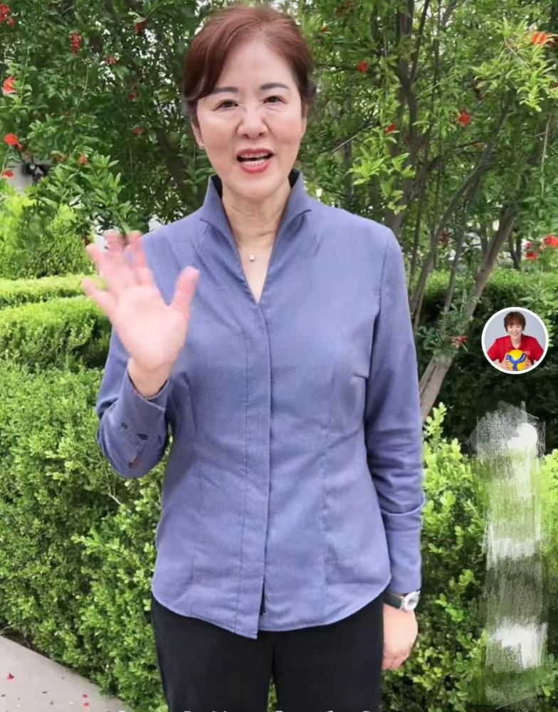 而且在90年代初期，中国纪录片历史上的一些大事都出现了1991年电视纪录片《望长城》出现，由于电视传播的广泛性，引起巨大反响，这被称为新纪录片的体制内的起点。